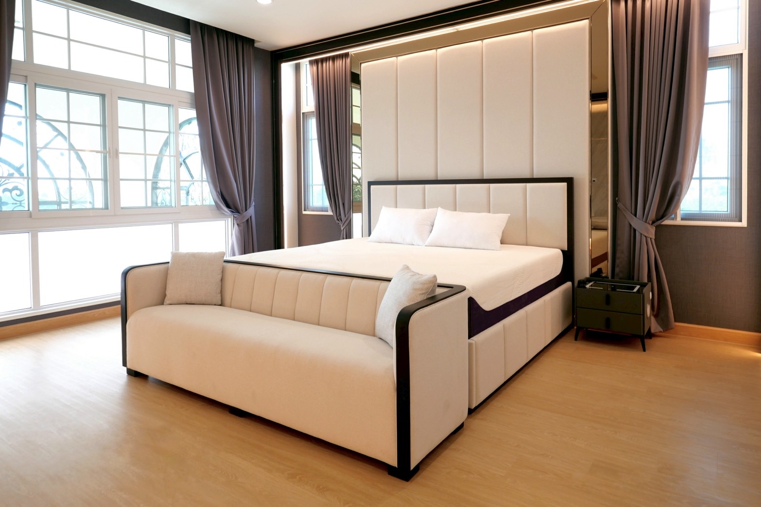 ผลงานเฟอร์นิเจอร์ 5